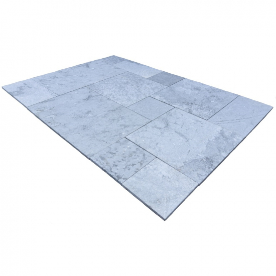 Carrelage en marbre Black Sablé Opus Romain