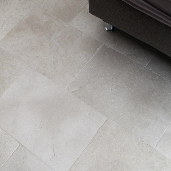 Carrelage en pierre Gala brossé