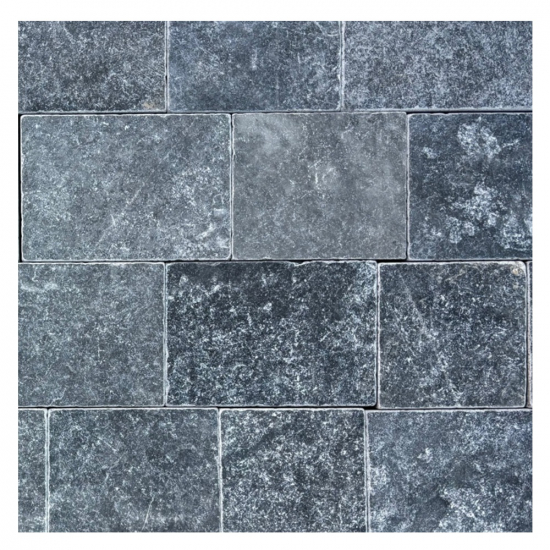 Pavé en marbre Black vieilli