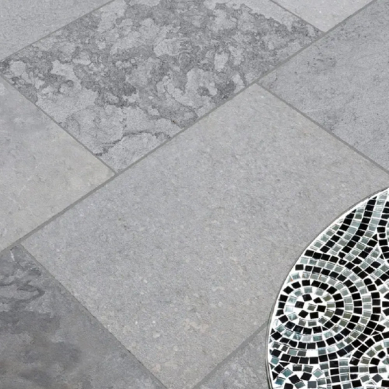 Carrelage en marbre Black Sablé 40,6 x 61