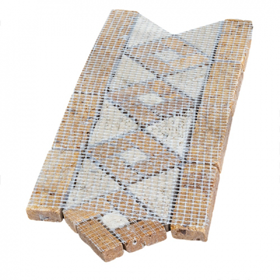 Frise murale spirale en Travertin Jaune