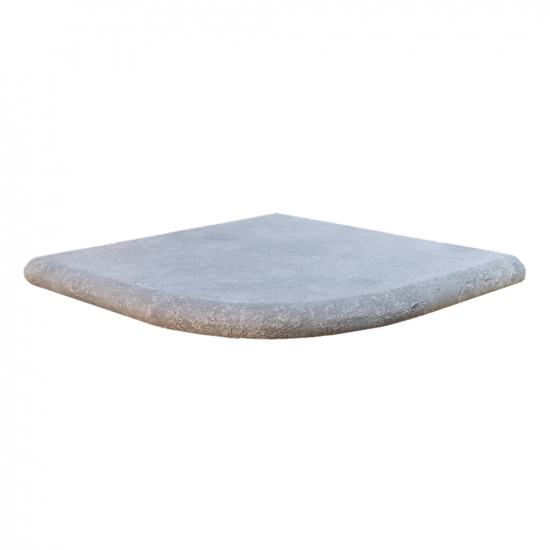 Margelle d'angle pierre Sahara gris sablé brossé sortant bord rond 3 cm