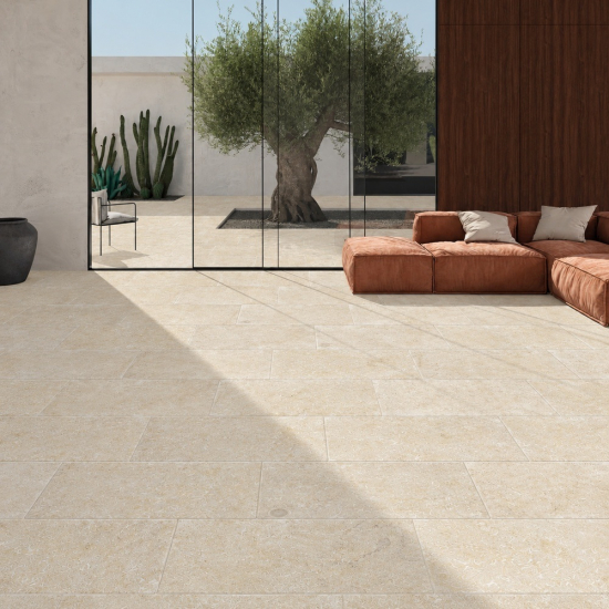 Carrelage en pierre Royal beige vieilli