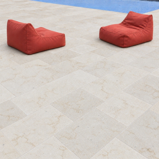 Carrelage en pierre Royal sablé brossé