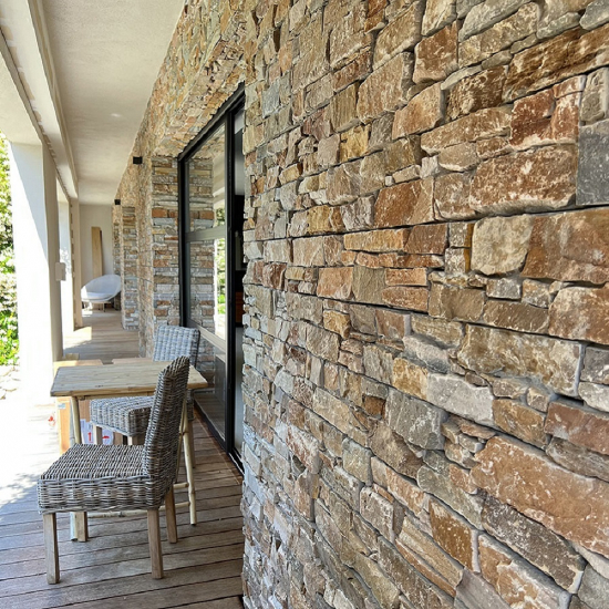 Parement Pierre dorée