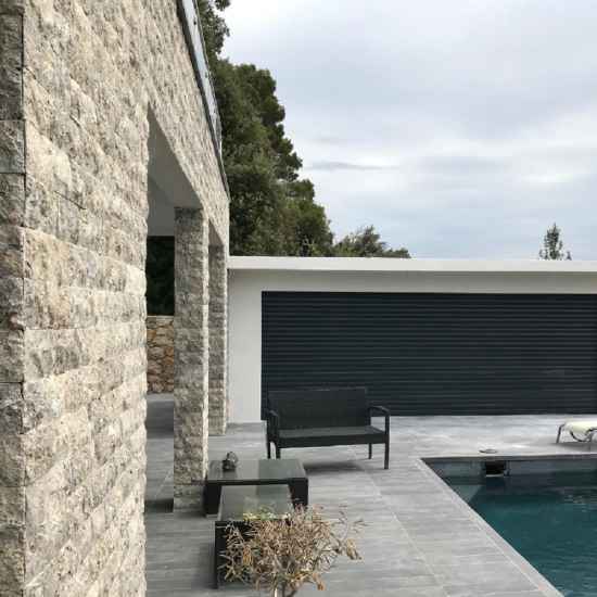 Parement Silver en bande libre