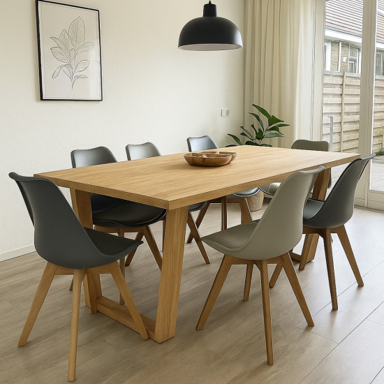 Table en teck naturel vernis